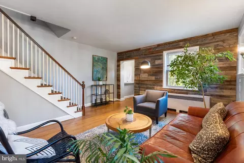 4653 Harcourt Rd, Baltimore, MD 21214 photo 4
