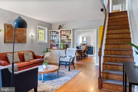 4653 Harcourt Rd, Baltimore, MD 21214 photo 3