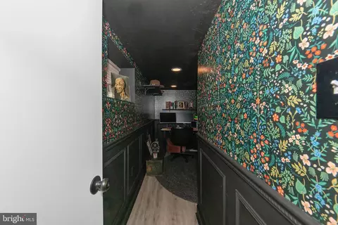 Entry Way - 534 S Decker Ave, Baltimore, MD 21224 photo 12 of 12