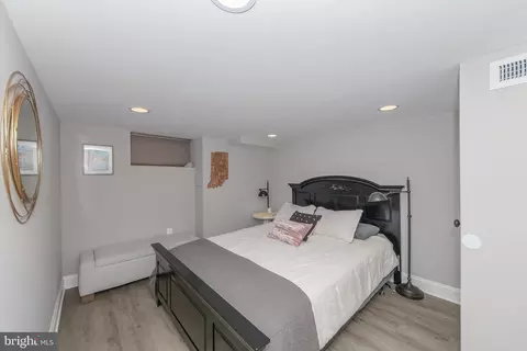 Bedroom - 534 S Decker Ave, Baltimore, MD 21224 photo 8 of 9