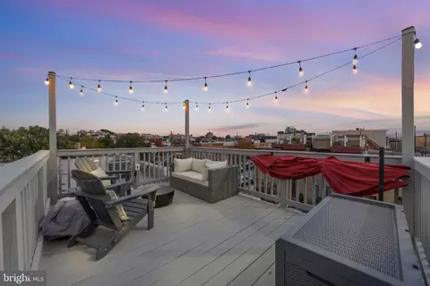 Exterior - 534 S Decker Ave, Baltimore, MD 21224 photo 2 of 12