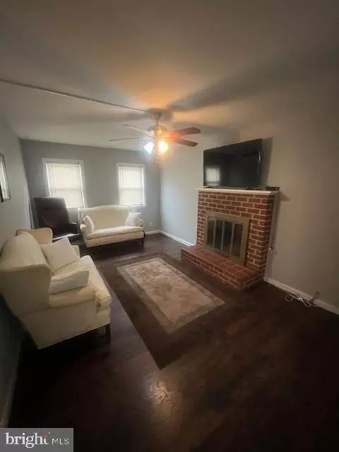 3401 Teresa Ct, Baltimore, MD 21213 photo 3