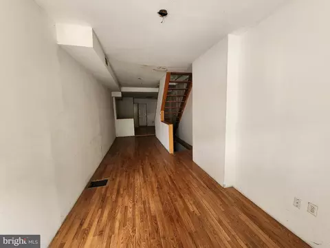 Living - 2573 Mcculloh St, Baltimore, MD 21217 photo 1 of 1