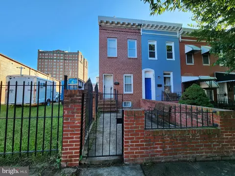 2573 Mcculloh St, Baltimore, MD 21217