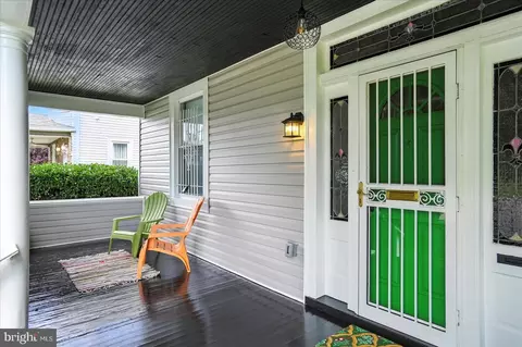 Exterior - 1002 Beaumont Ave, Baltimore, MD 21212 photo 2 of 10