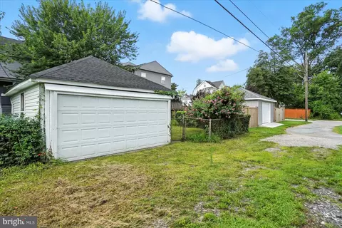 Exterior - 1002 Beaumont Ave, Baltimore, MD 21212 photo 7 of 10