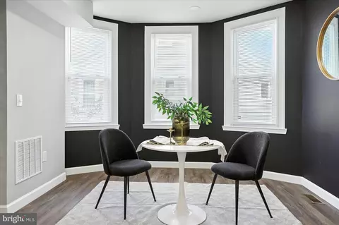 Dining - 1002 Beaumont Ave, Baltimore, MD 21212 photo 2 of 2
