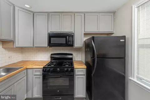 Kitchen - 4052 Annellen Rd, Baltimore, MD 21215 photo 3 of 3
