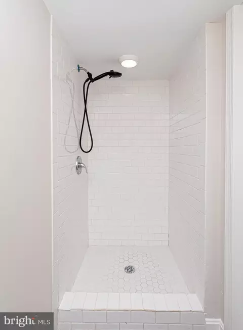Bath - 4052 Annellen Rd, Baltimore, MD 21215 photo 5 of 5