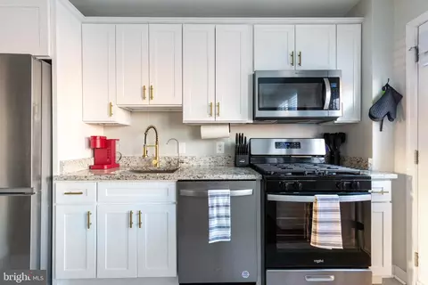 Kitchen - 413 Imla St, Baltimore, MD 21224 photo 2 of 3