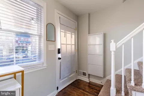 Entry Way - 413 Imla St, Baltimore, MD 21224 photo 2 of 4