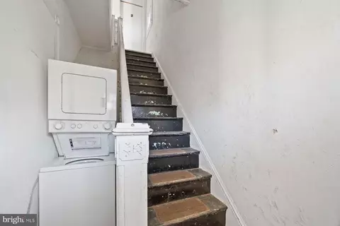 Entry Way - 510 E 41st St, Baltimore, MD 21218 photo 6 of 6