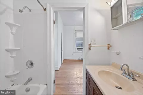 Bath - 510 E 41st St, Baltimore, MD 21218 photo 2 of 2