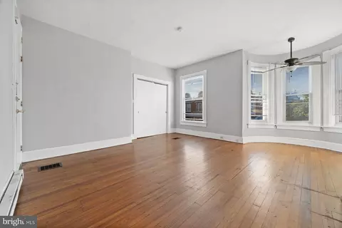Living - 510 E 41st St, Baltimore, MD 21218 photo 5 of 10