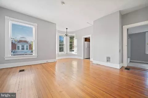 Living - 510 E 41st St, Baltimore, MD 21218 photo 2 of 10