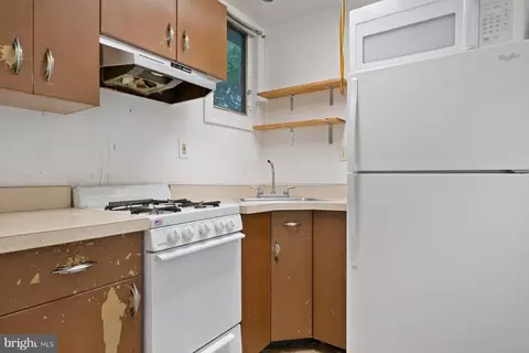 Kitchen - 510 E 41st St, Baltimore, MD 21218 photo 1 of 1