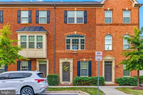 102 S Newkirk St, Baltimore, MD 21224