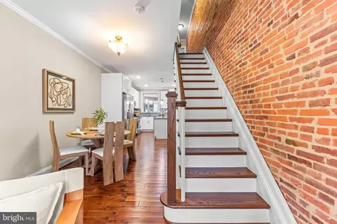 Entry Way - 615 S Decker Ave, Baltimore, MD 21224 photo 2 of 8