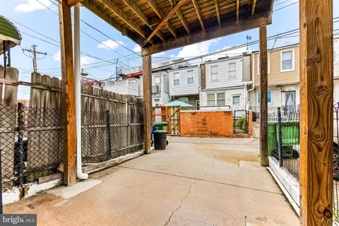 Exterior - 615 S Decker Ave, Baltimore, MD 21224 photo 3 of 5