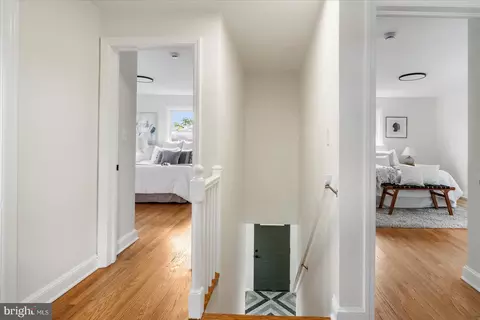 Entry Way - 1202 E 35th St, Baltimore, MD 21218 photo 4 of 6