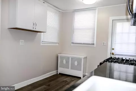Entry Way - 744 E 36th St, Baltimore, MD 21218 photo 2 of 11