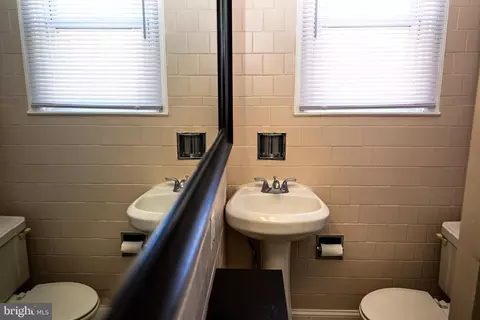 Bath - 744 E 36th St, Baltimore, MD 21218 photo 1 of 4