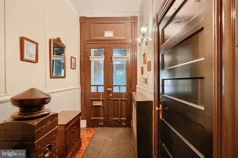 1906 Mount Royal Ter, Baltimore, MD 21217 photo 5