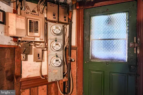 1906 Mount Royal Ter, Baltimore, MD 21217 photo 58