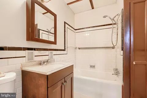 1906 Mount Royal Ter, Baltimore, MD 21217 photo 18