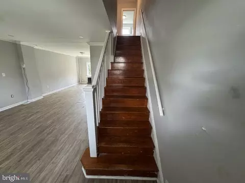 Entry Way - 5010 Chalgrove Ave, Baltimore, MD 21215 photo 3 of 3