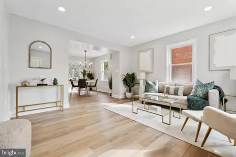 Living - 1014 Upnor Rd, Baltimore, MD 21212 photo 1 of 3