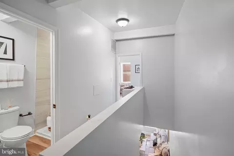 Entry Way - 1337 Ward St, Baltimore, MD 21230 photo 4 of 6