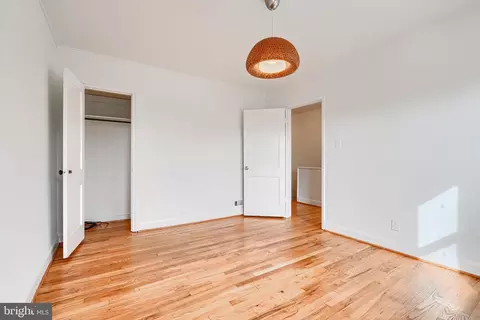 Bedroom - 808 Bradhurst Rd, Baltimore, MD 21212 photo 4 of 9
