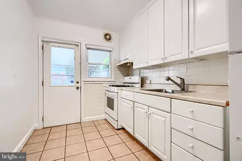 Kitchen - 808 Bradhurst Rd, Baltimore, MD 21212 photo 1 of 3
