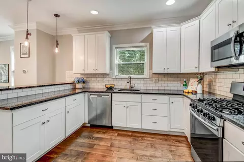 3039 E Baltimore St, Baltimore, MD 21224 photo 8