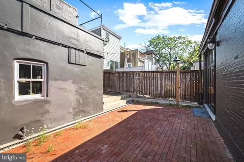 Exterior - 337 E Hamburg St, Baltimore, MD 21230 photo 4 of 11