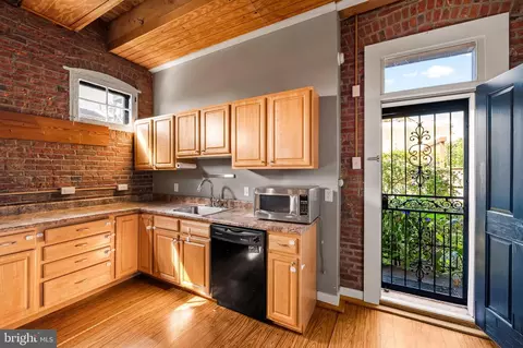 Kitchen - 337 E Hamburg St, Baltimore, MD 21230 photo 3 of 3