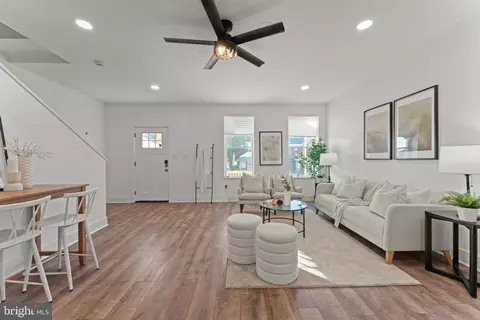 2644 Oswego Ave, Baltimore, MD 21215 photo 3