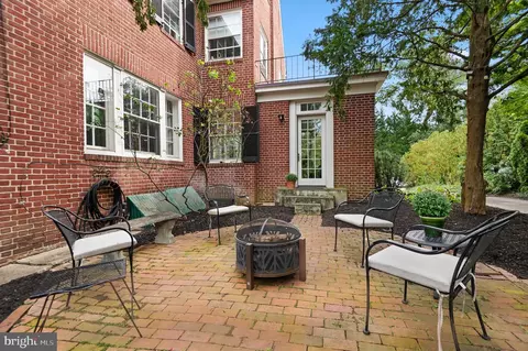 Exterior - 4334 N Charles St, Baltimore, MD 21218 photo 4 of 6