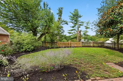 Exterior - 4334 N Charles St, Baltimore, MD 21218 photo 6 of 6
