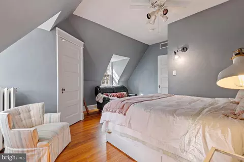 Bedroom - 4334 N Charles St, Baltimore, MD 21218 photo 5 of 6