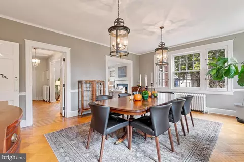 Dining - 4334 N Charles St, Baltimore, MD 21218 photo 2 of 2