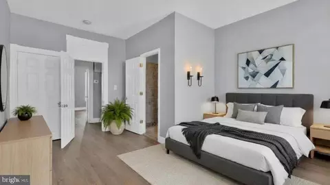 Bedroom - 2617 E Preston St, Baltimore, MD 21213 photo 2 of 2