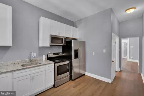Entry Way - 2617 E Preston St, Baltimore, MD 21213 photo 2 of 9
