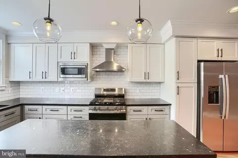 502 E Clement St, Baltimore, MD 21230 photo 10