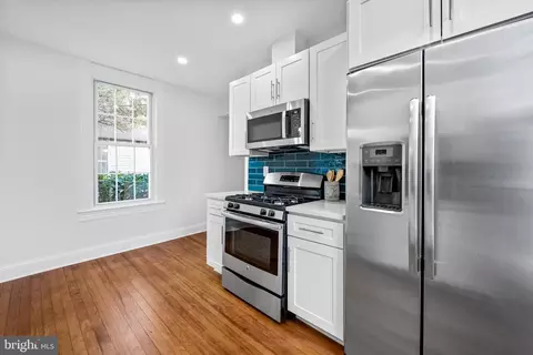 Kitchen - 406 Lyman Ave, Baltimore, MD 21212 photo 5 of 5