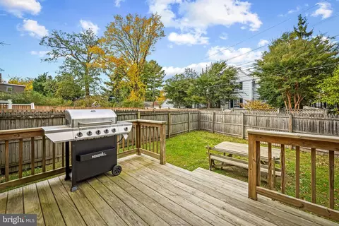 Exterior - 406 Lyman Ave, Baltimore, MD 21212 photo 4 of 11