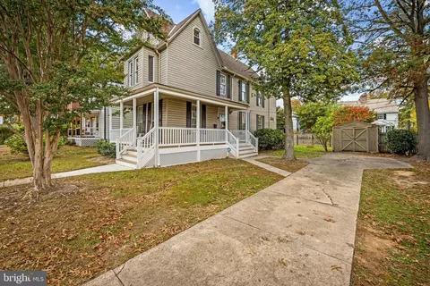 Exterior - 406 Lyman Ave, Baltimore, MD 21212 photo 10 of 11