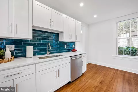Kitchen - 406 Lyman Ave, Baltimore, MD 21212 photo 4 of 5