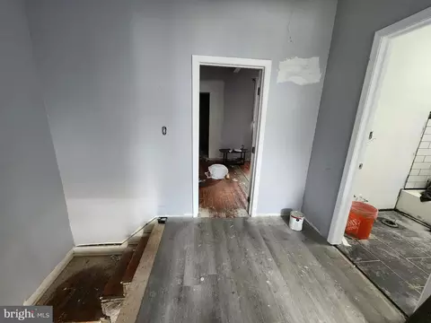 Entry Way - 2915 Violet Ave, Baltimore, MD 21215 photo 4 of 13